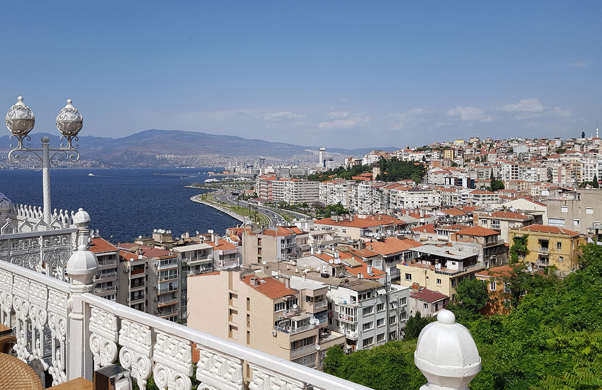 10 Ausflugtipps für Izmir, Türkei meer asansör lift 10-Dinge-die-man-unbedingt-in-Izmir-machen-muss-lift-aussichtsplattform