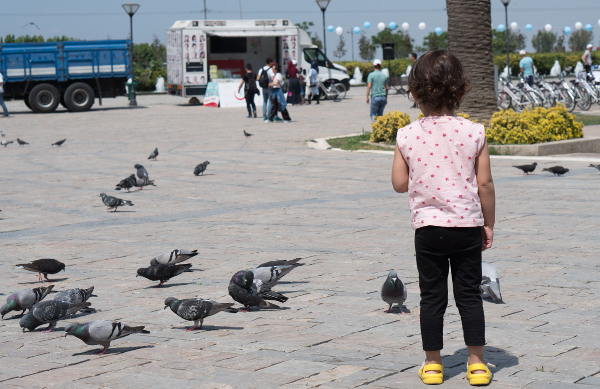10 Ausflugtipps für Izmir, Türkei konac platz tauben füttern
