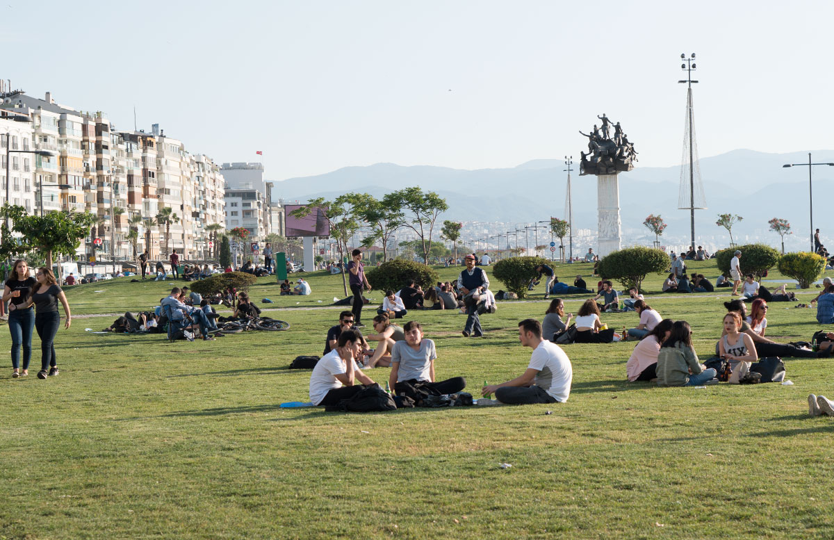 10 Ausflugtipps für Izmir, Türkei konac platz wiese 10 Ausflugtipps für Izmir, Türkei konac platz wiese