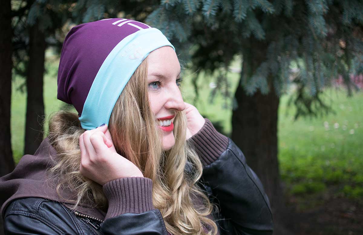 10 Tipps um fit in den Herbst zu starten odlo outfit haare und haube reversible odlo detail