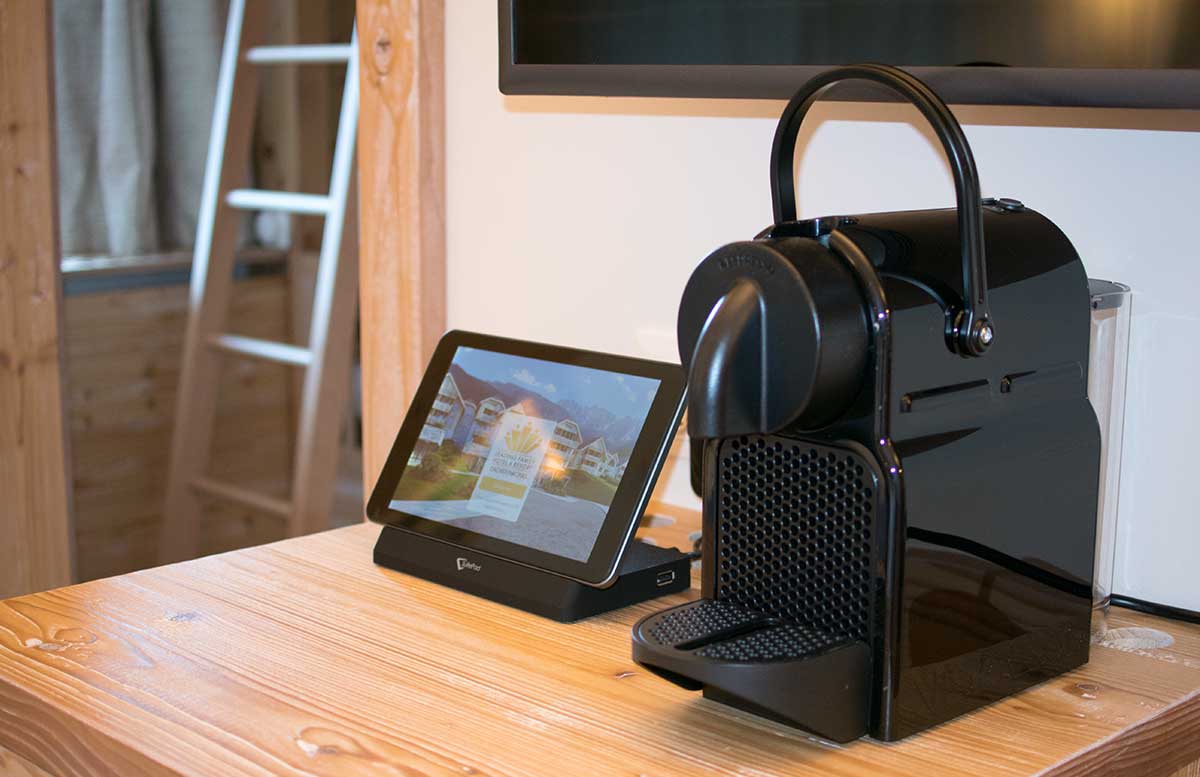 Leading-Family-Hotel-and-Resort-Dachsteinkönig-kaffemaschine-suitepad