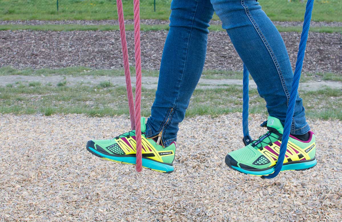 Outdoorfun-mit-Tkmaxx-im-Motorikpark-Wien-salomon-schuhe