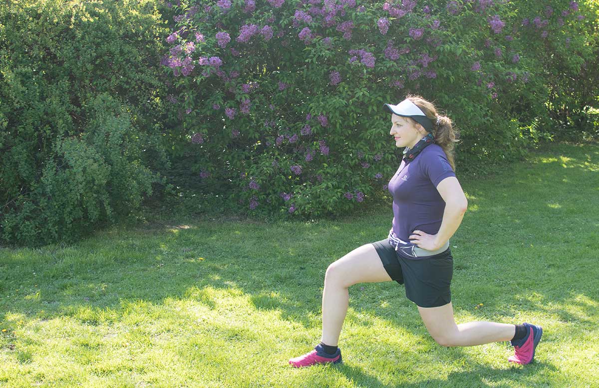 Salomon-Trail-Running-Workshop-dehnen-knie-gehen