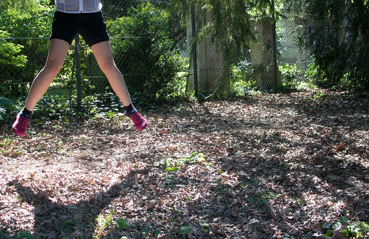 Salomon-Trail-Running-Workshop-hüpfen-im-wald