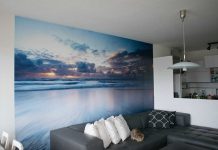 Unsere neue Wohnung – Fototapete im Wohnzimmer Unsere-neue-Wohnung-Fototapete-im-Wohnzimmer--fertige-fototapete