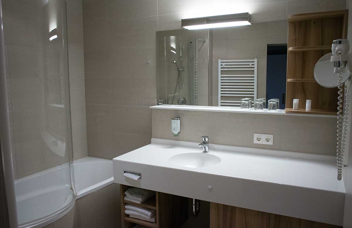 Hotel-Allegria-Resort-Stegersbach-by-Reiters-badezimmer