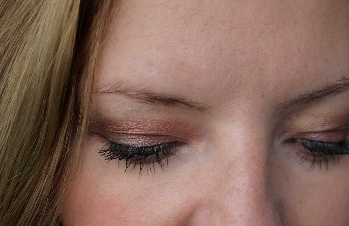 Urban-Decay-Naked-Heat-Eyeshadow-Palette-look-2
