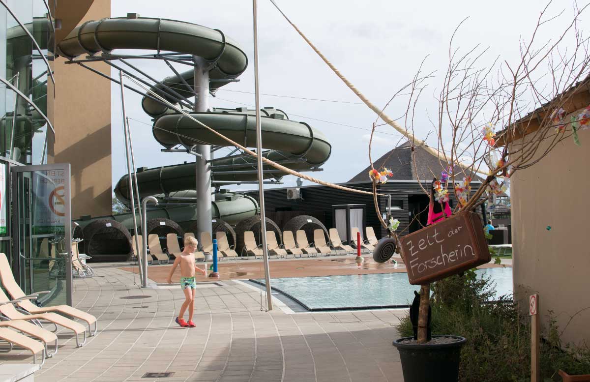 Vamed-Vitality-World-St.-Martins-Therme-rutsche