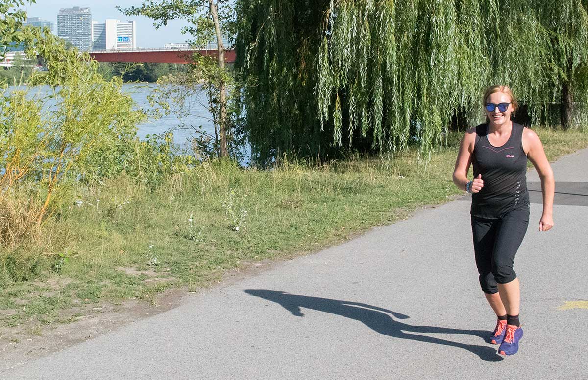 Wachau-Marathon-im-Team-Salomon-laufend