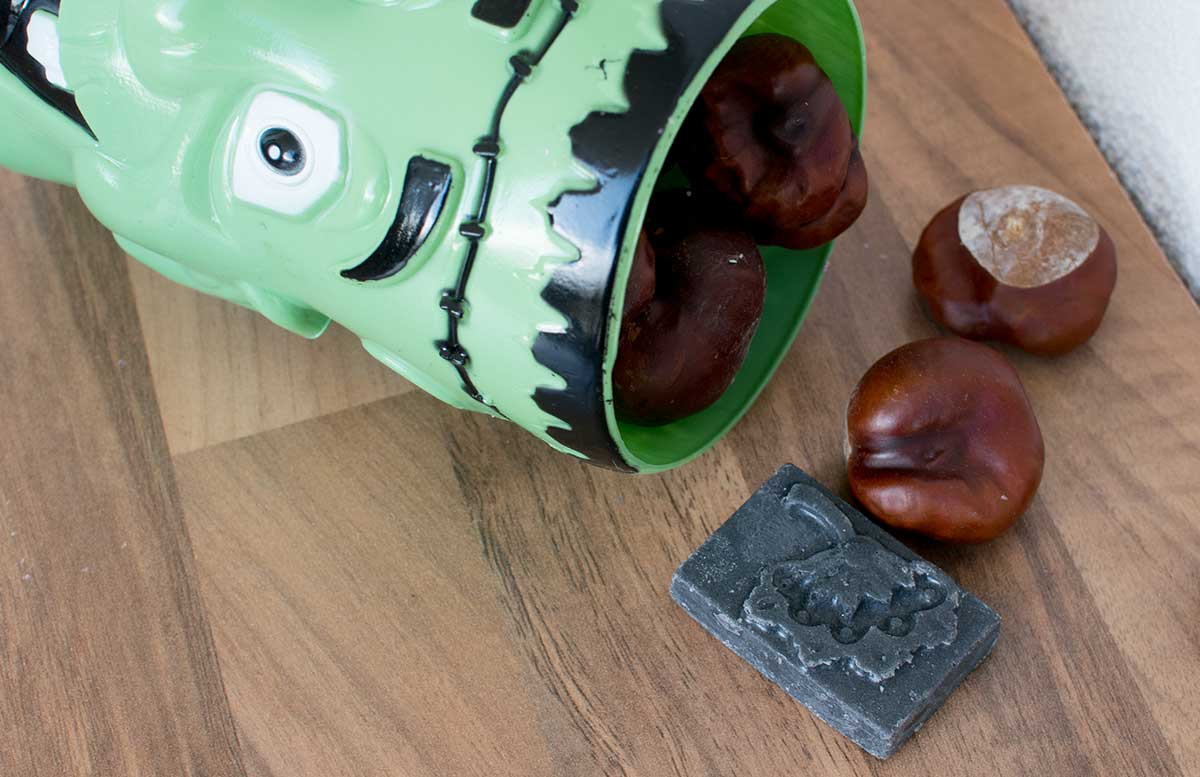 Happy-Halloween-mit-lush-black-rose-lippenpeeling