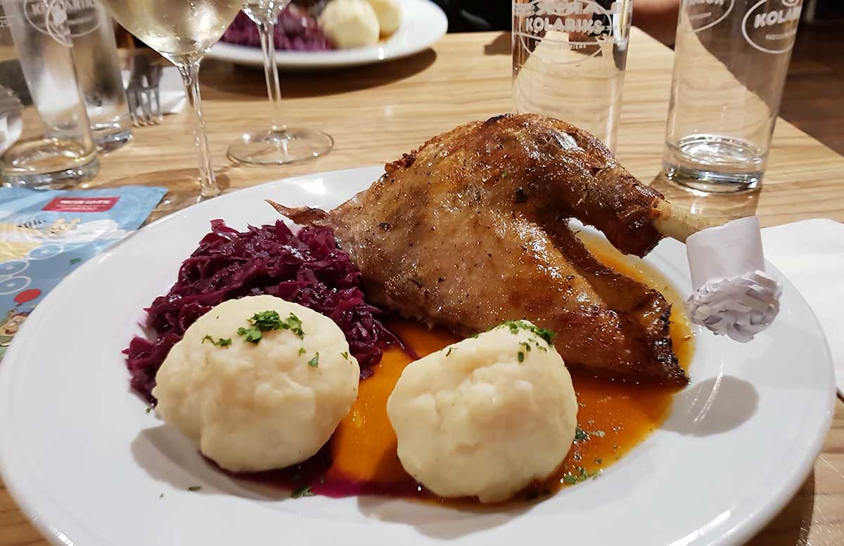 Oktoberfest-und-Ganslessen-in-der-Kolariks-Luftburg-ganslessen-in-der-kolariks-luftburg