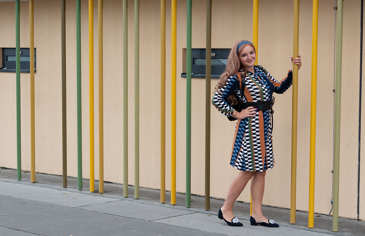 70er-Jahre-Revival-Herbst-Outfit-stange