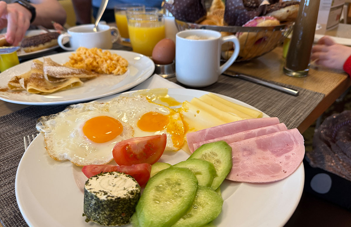 AIGO-Familienhotel-in-Aigen-im-Mühlkreis-frühstück