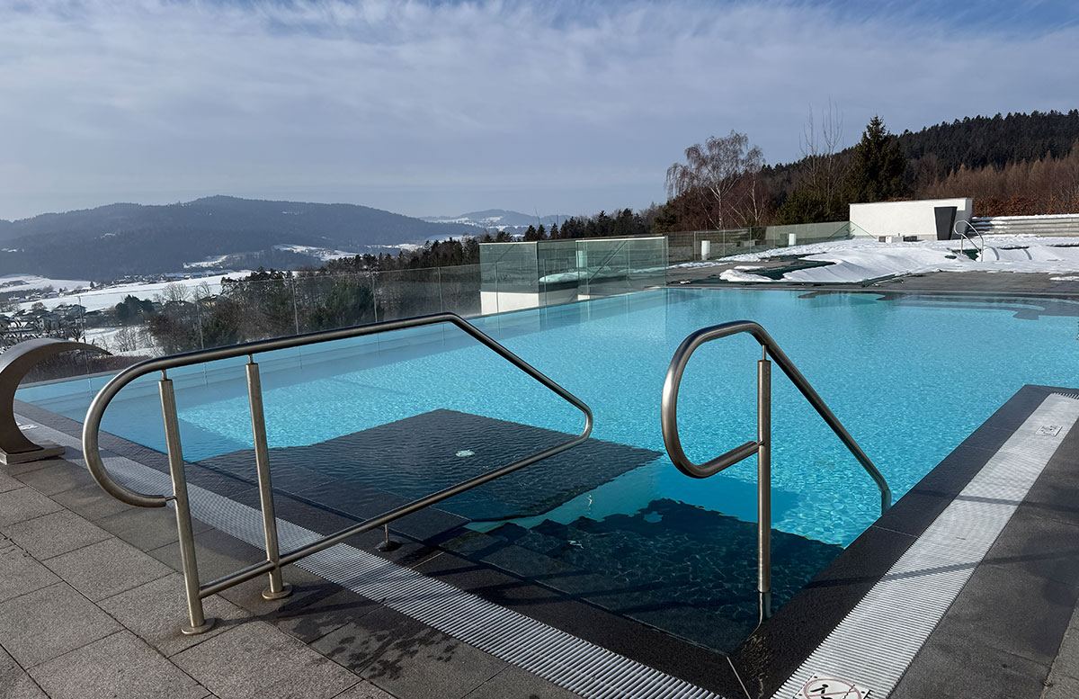 AIGO-Familienhotel-in-Aigen-im-Mühlkreis-outdoor-pool