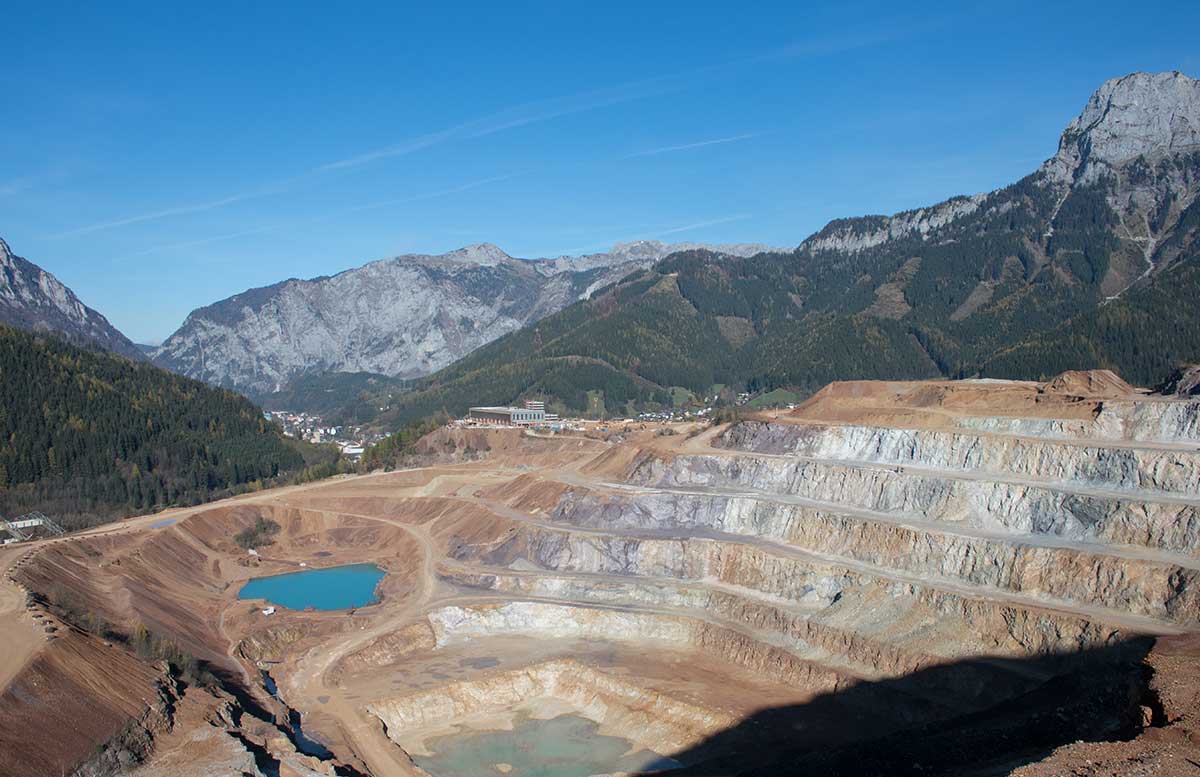 abenteuer-erzberg-schaubergwerk-und-haulys-abenteuerfahrt-aussicht