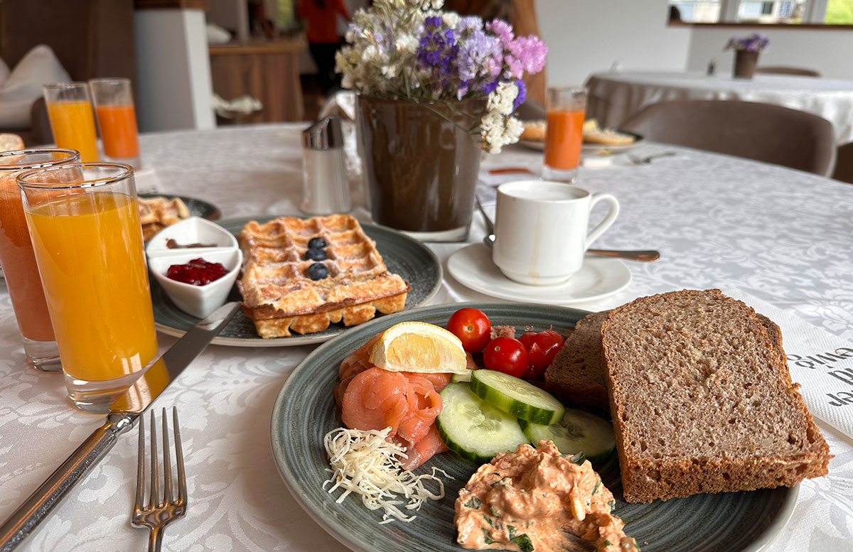 Adults-only-und-Familienhotel-Steiner-in-Obertauern-frühstück