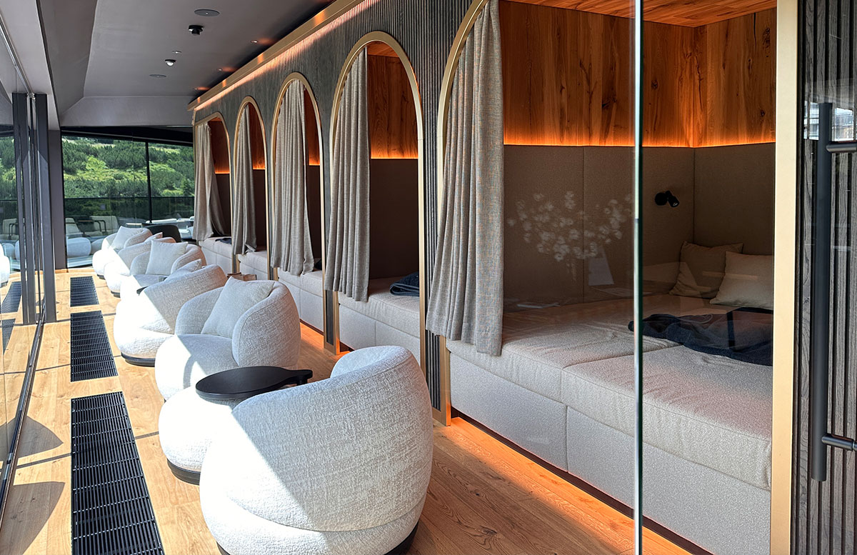 Adults-only-und-Familienhotel-Steiner-in-Obertauern-gemütliche-betten