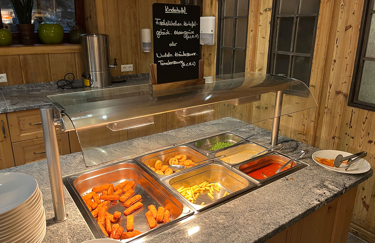 All-Inclusive-Hotel-Die-Sonne-Family-und-Spa-kinderbuffet
