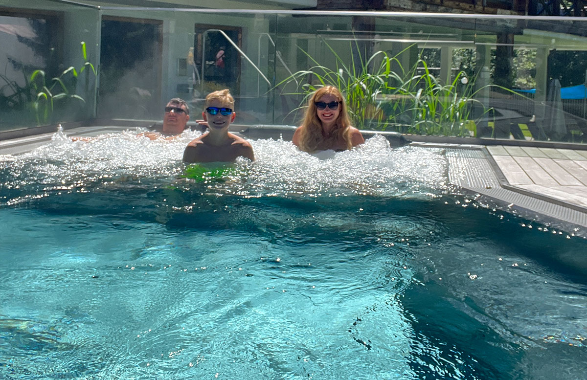 All-Inclusive-Hotel-Die-Sonne-Family-und-Spa-whirli-familie