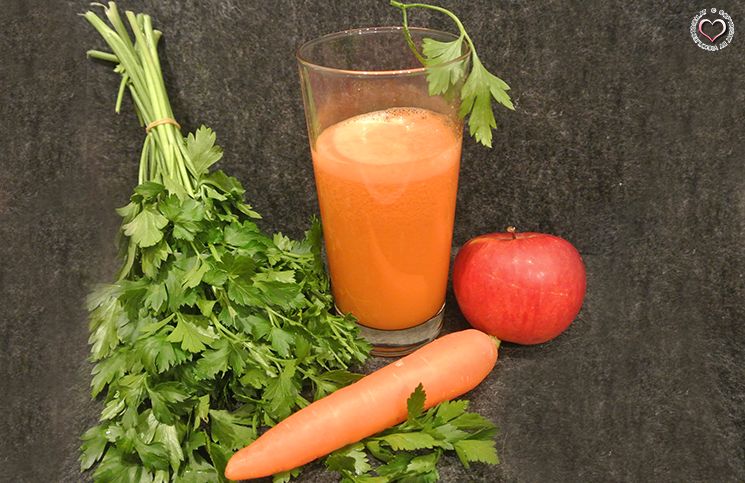 Apfel-karotte-petersilie-saft