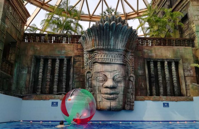 Aquaworld Resort Budapest und der Water Park