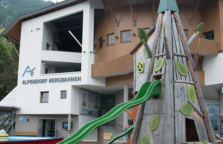 Ausflug-zum-Familien-Erlebnispark-am-Geisterberg-in-St.-Johann-Talstation