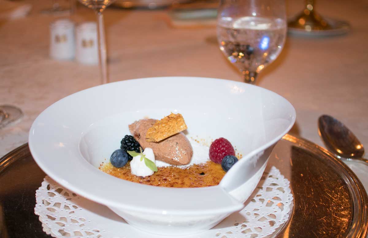 Ausflug zur Insel am See in Bled creme brulee 