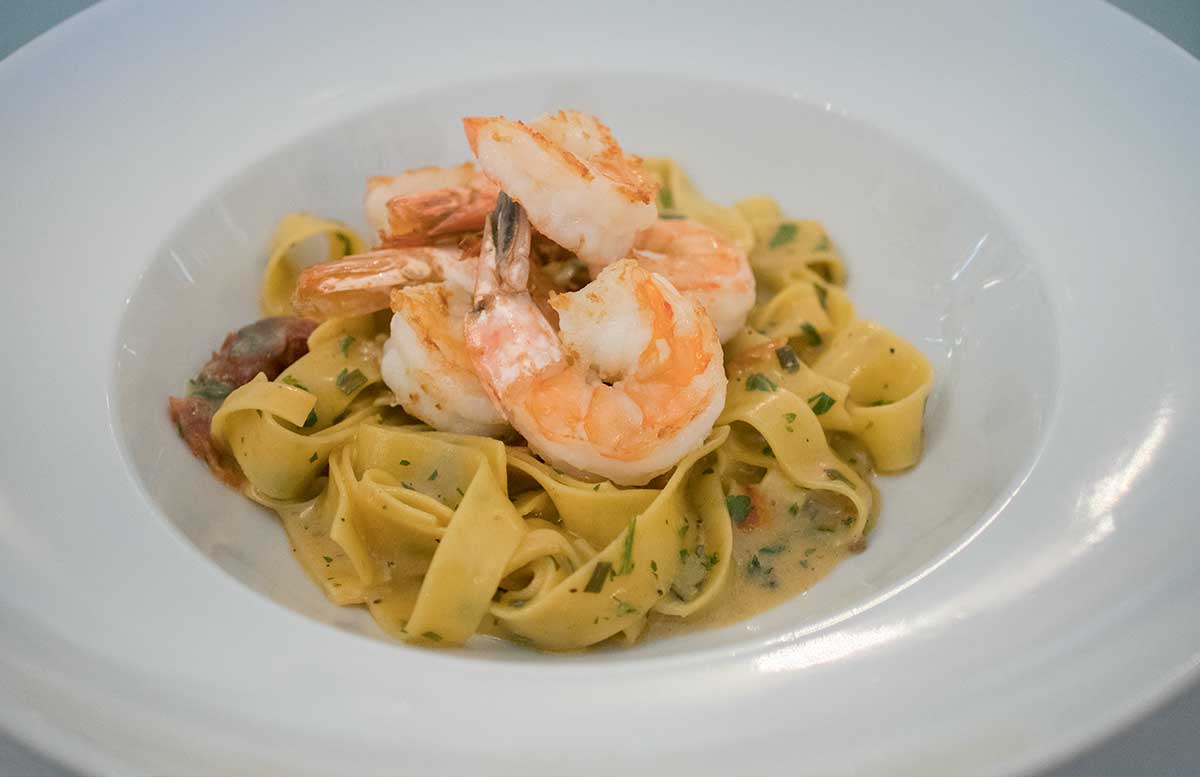 seehöhle-in-tapolca-pasta-mit-garnelen
