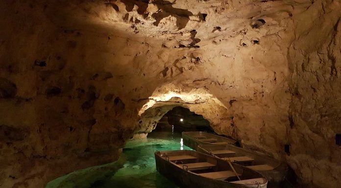 Die Seehöhle von Tapolca und Sektverkostung in Somló