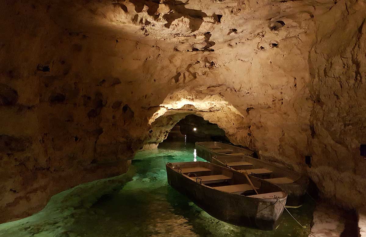 seehöhle-in-tapolca-tapolca-hoehle