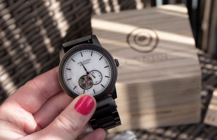 Automatikuhr von Holzkern – Aus Liebe zur Natur Automatikuhr-von-Holzkern-Aus-Liebe-zur-Natur-zeiger