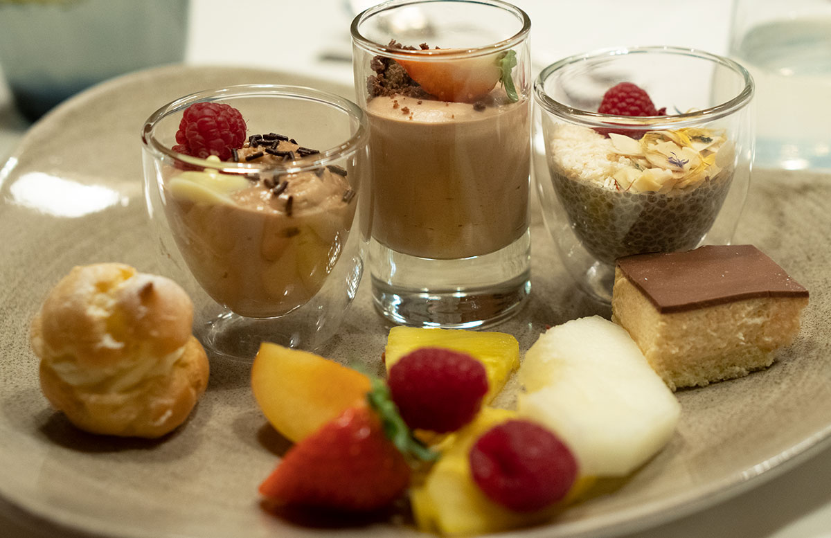 Babymoon-im-Ebner's-Waldhof-am-See-nachtisch-obst