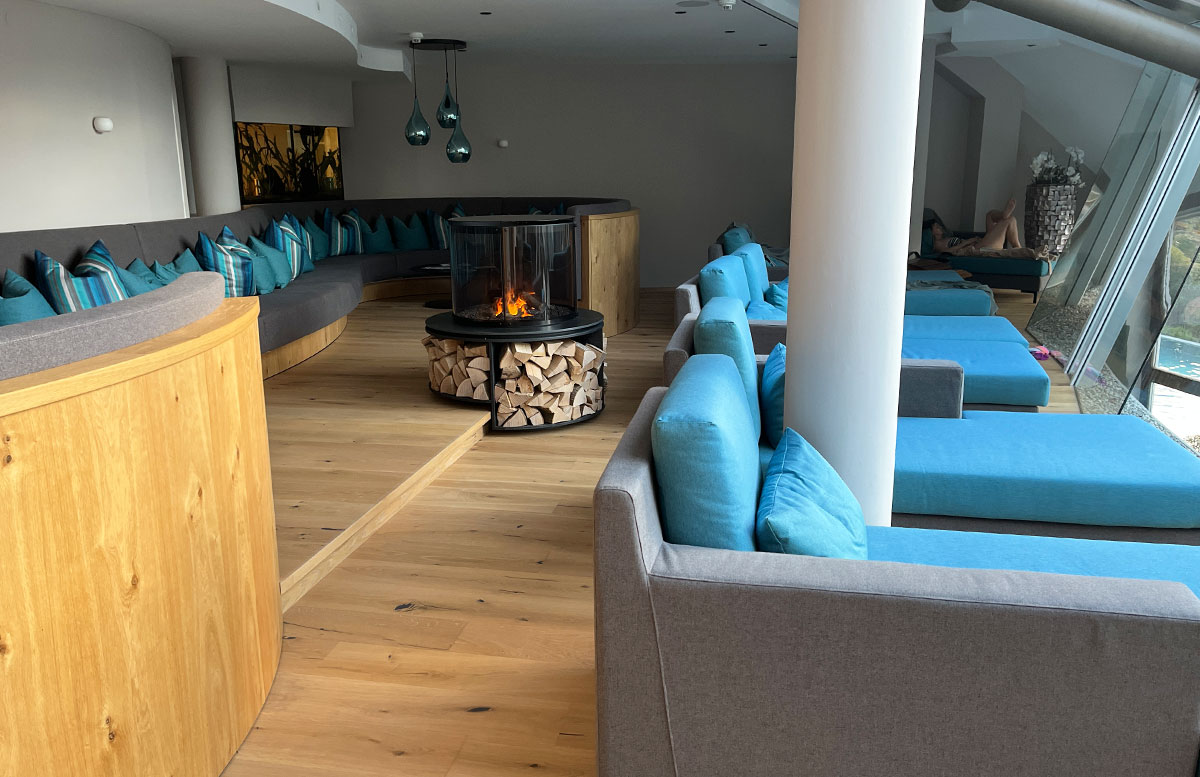 Babymoon-im-Ebner's-Waldhof-am-See-relaxbereich