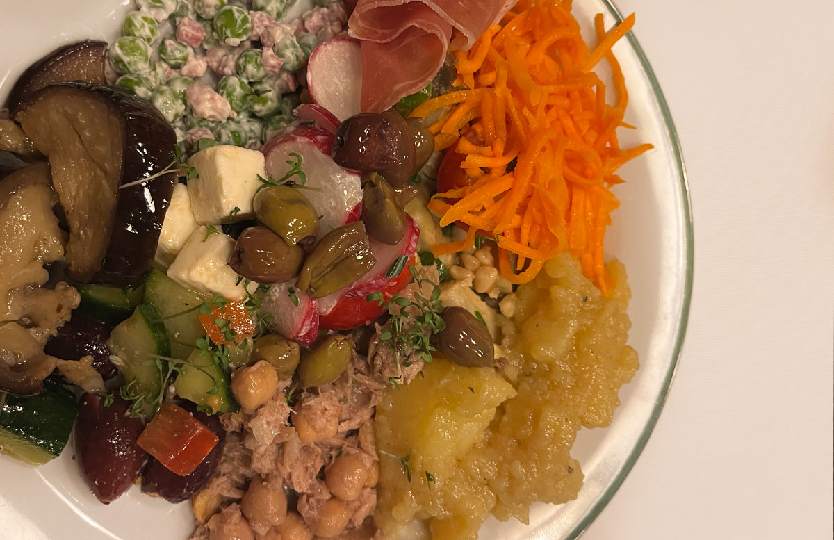 Babymoon-im-Ebner's-Waldhof-am-See-salate