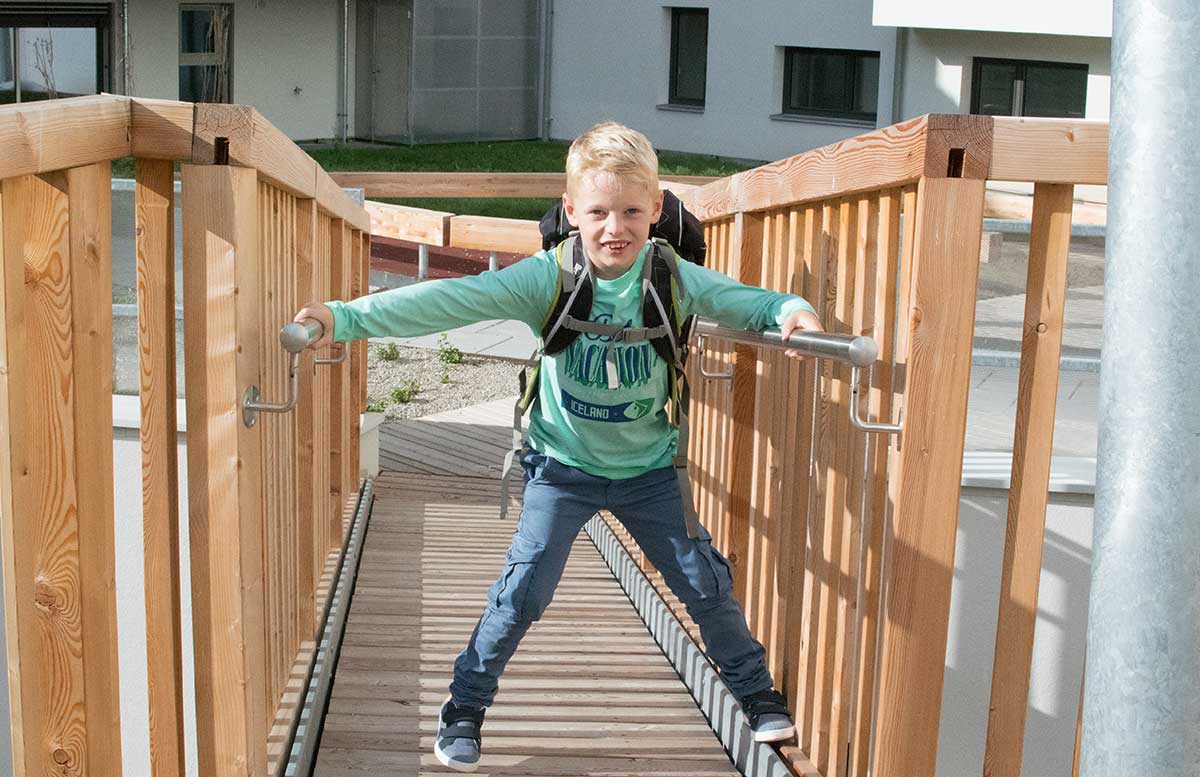 Back to School Herbst Outfit von TK Maxx Lenny grünes shirt