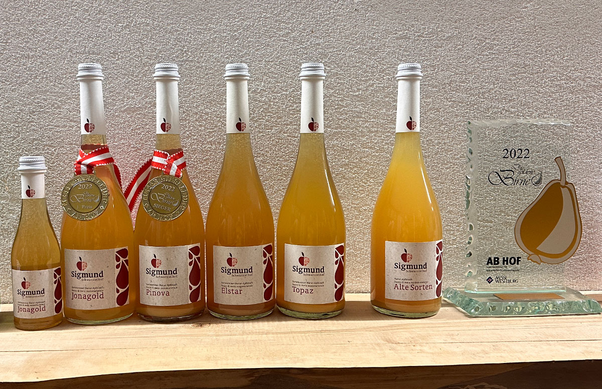 Bauernhof-Urlaub-Roter-Hahn-am-Feilerhof-apfelsaft-verkos-tung