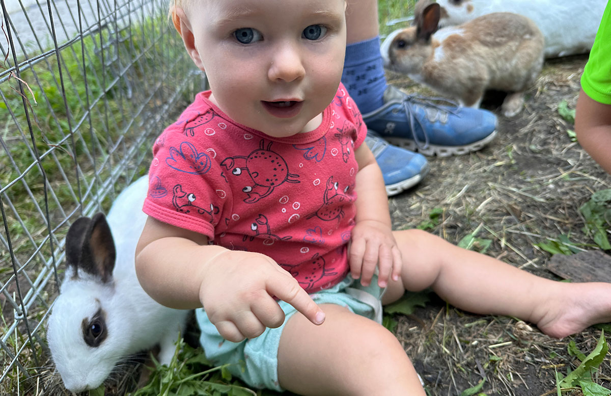Bauernhof-Urlaub-Roter-Hahn-am-Feilerhof-lilly-und-hase