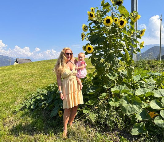 Bauernhof Urlaub Roter Hahn am Feilerhof Bauernhof-Urlaub-Roter-Hahn-am-Feilerhof-sonnenblumen