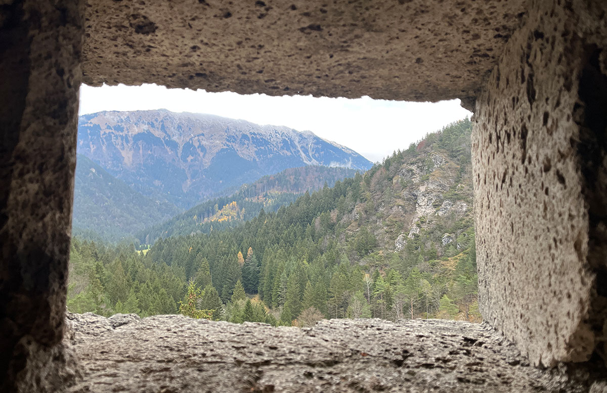 Besuch-Skiflugschanze-Planica-und-Elan-Skiwerk-burgruine