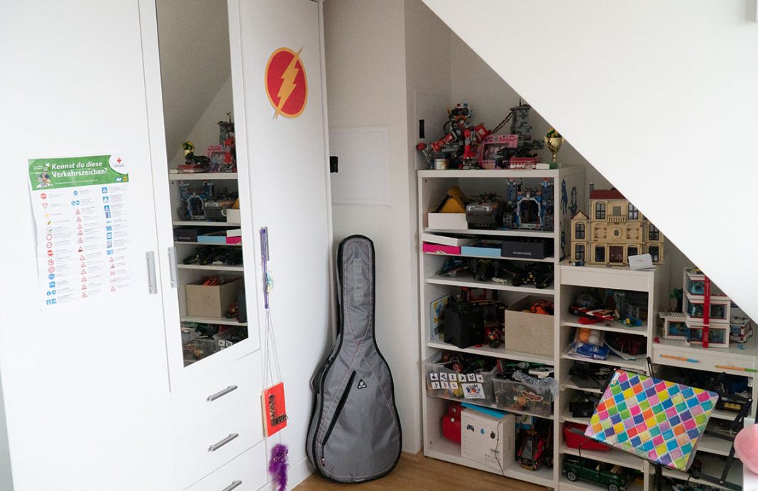 Bilderwand für die Dachschräge im Kinderzimmer - Vickyliebtdich