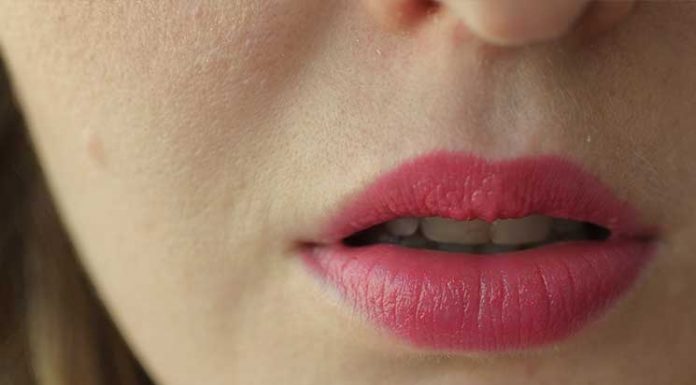 Blogparade Beachparty-Look mit Yves Rocher Blogparade-Beachparty-Look-lippenstift