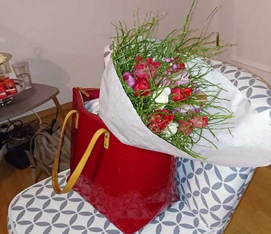 Bloomerei Workshop – Blumen binden Bloomerei-Workshop-Blumen-binden-blumenstrauss-in-der-tasche