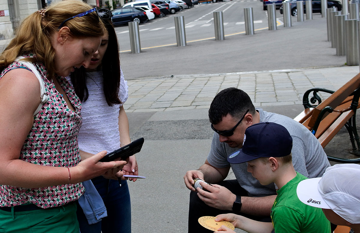 CityMAXX-AR-Schnitzeljagd-in-Wien-für-Familien-code-knacken