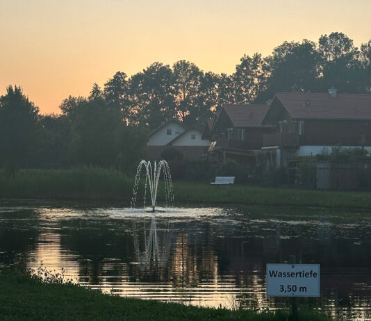 Clamping im Vital CAMP Bayerbach Clamping-im-Vital-CAMP-Bayerbach-badeteich-sonnenuntergang