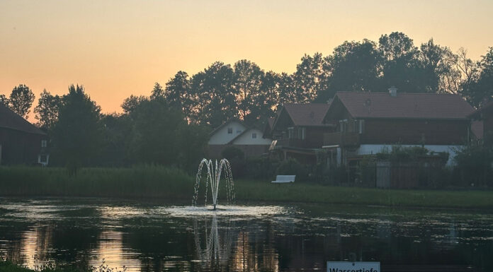 Clamping im Vital CAMP Bayerbach Clamping-im-Vital-CAMP-Bayerbach-badeteich-sonnenuntergang