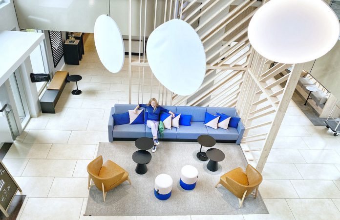 Courtyard by Marriott Linz Courtyard-by-Marriott-Linz-lobby