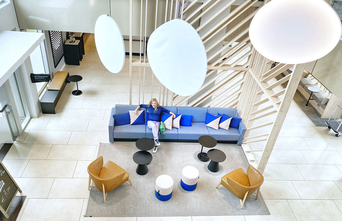 Courtyard-by-Marriott-Linz-lobby