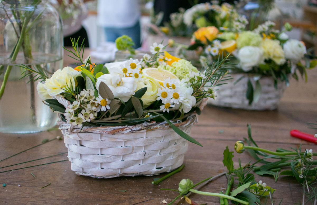 CraftTour Workshop Blumenkränze und Tisch Dekoration blumengesteck