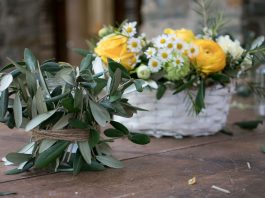 CraftTour-Workshop-Blumenkränze-und-Tisch-Dekoration-blumenvase