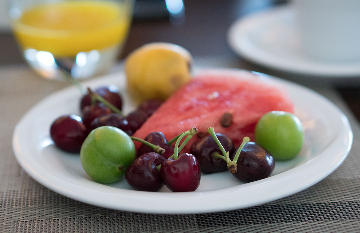 Das-5-Sterne-Mövenpick-Hotel-in-Izmir-obst-frühstück